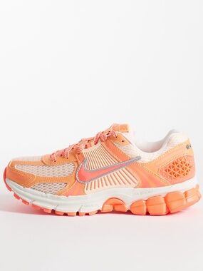 🍑 NIKE VOMERO 5 CRIMSON 🍑